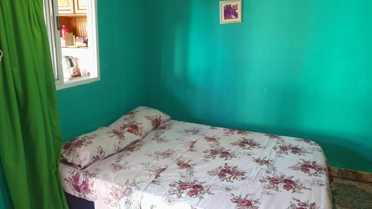 Hostel Loli Puerto Iguazu Exterior photo